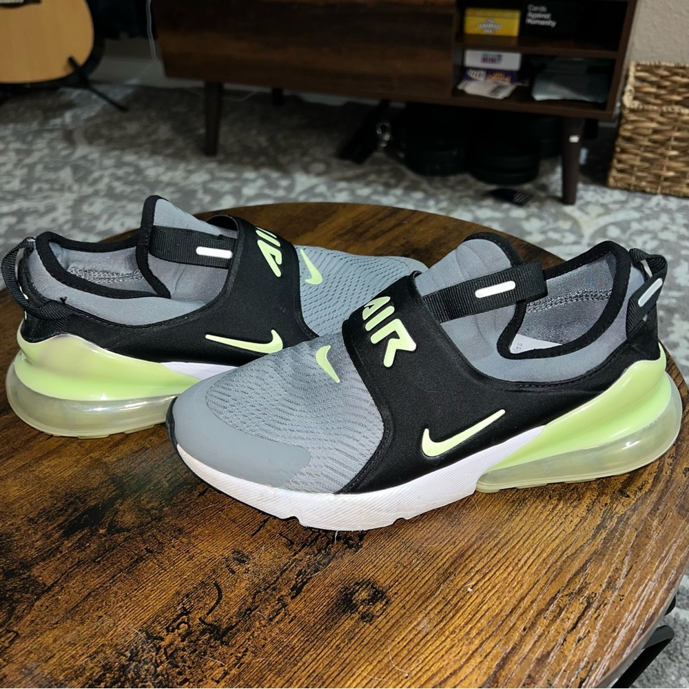 Nike Tennis Shoes